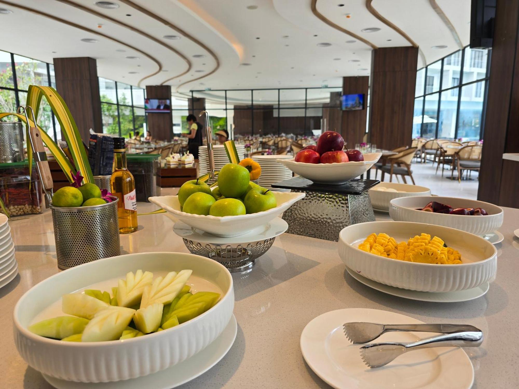Laya Resort Phuket Island Layan-stranden Eksteriør bilde