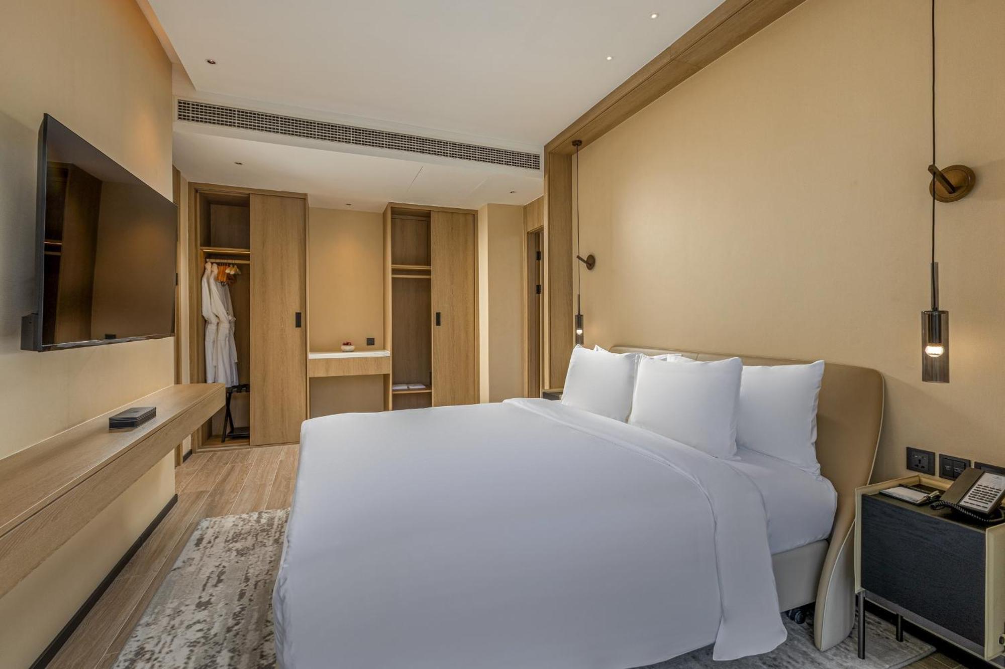 Laya Resort Phuket Island Layan-stranden Eksteriør bilde